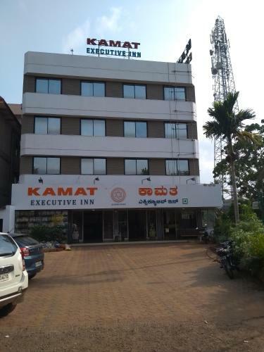 Hotel Kamat Executive Inn