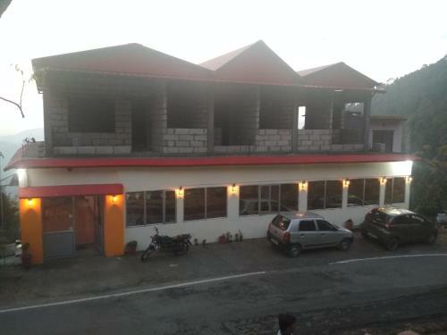 Hotel Jadli Resort