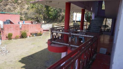 Hotel Jadli Resort