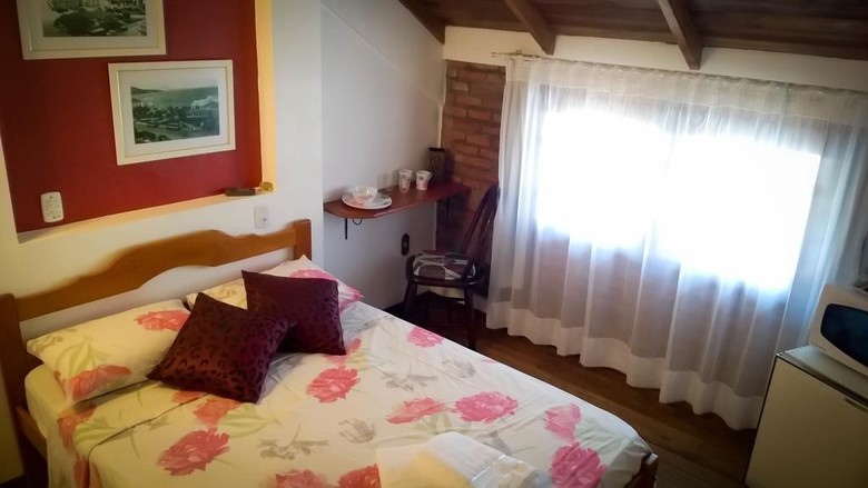 Hostal Dell'osky Pousada