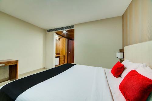 Capital O 23502 Hotel Millennium Grand