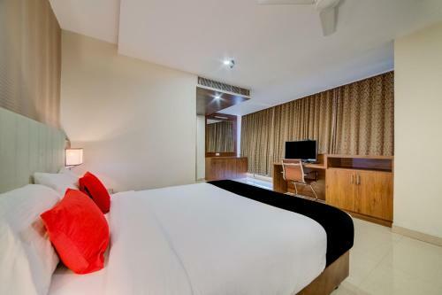 Capital O 23502 Hotel Millennium Grand
