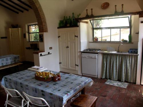 Po' Bandino Villa Sleeps 17 Pool Wifi