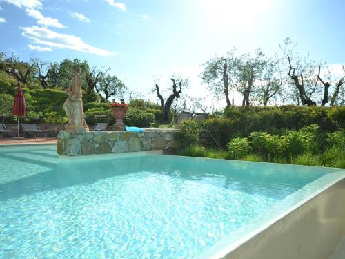 Splendid Holiday Home In Florence With Swimming Pool