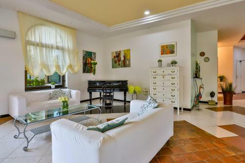 Hotel Delfa