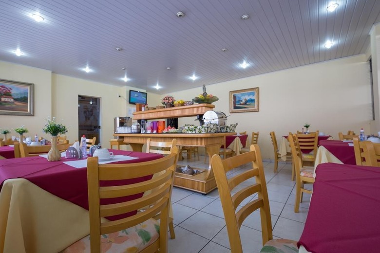 Requint Hotel