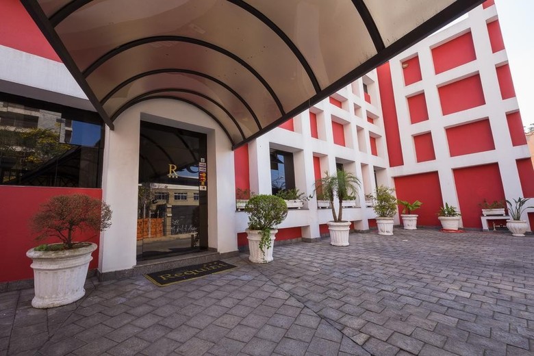 Requint Hotel