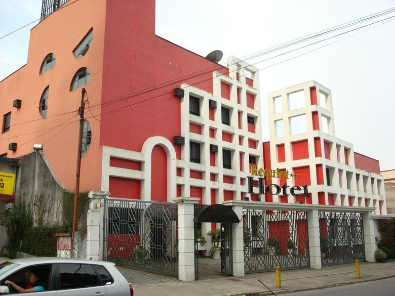 Requint Hotel