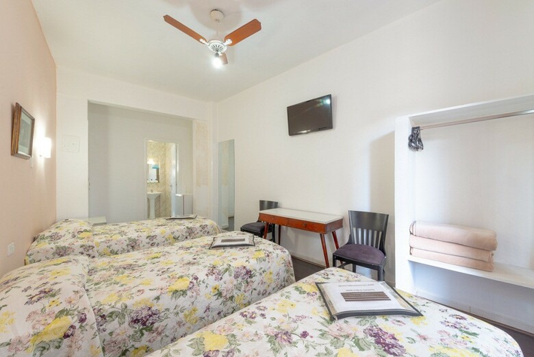 Hotel Caravelas