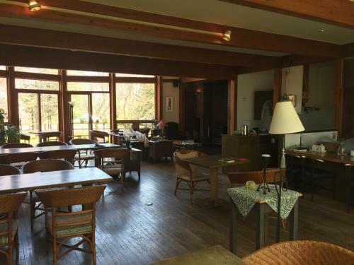 Woody Hotel & Restaurant Yumekoubou