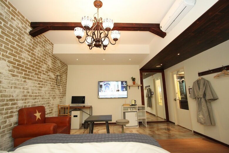 February Hotel Seongseo