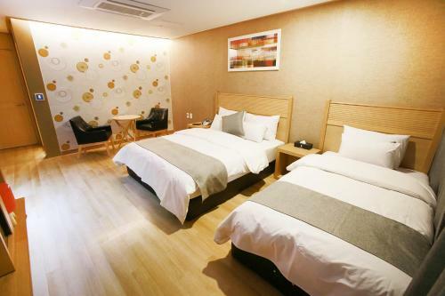 Hotel Golden Hill