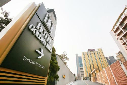 Hotel Golden Hill