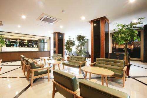 Hotel Golden Hill