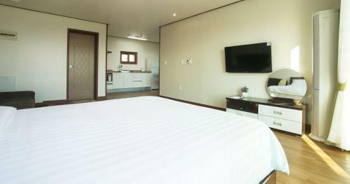 Oasis Pension