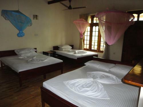 Hotel Tikiri Villa