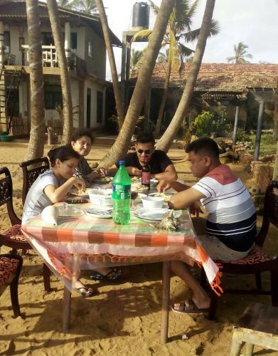 Hostal Ramya Ru Beach Home