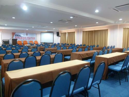 Hostal Cempaka Beach Resort