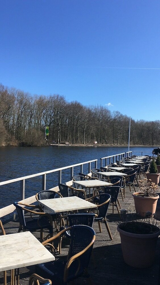 The Lake Hotel Amsterdam Airport