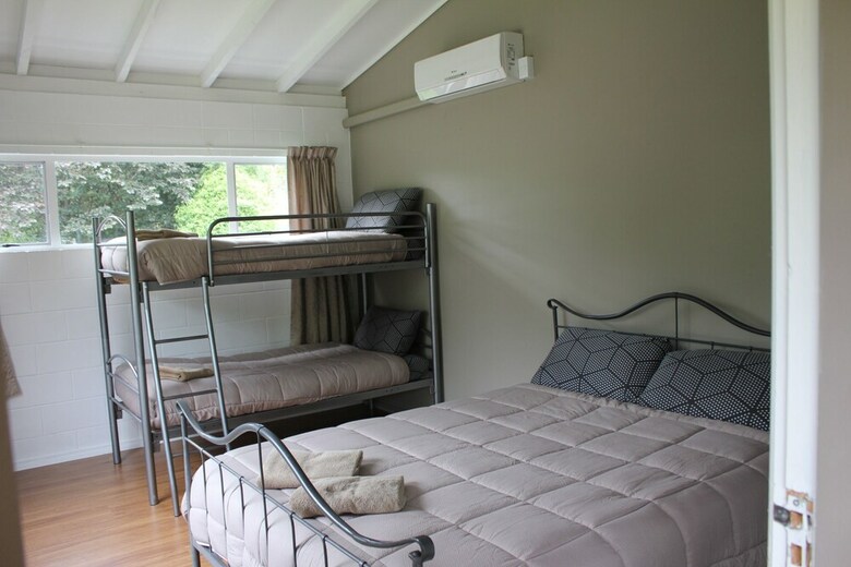 Riverside Haven Lodge & Holiday Park
