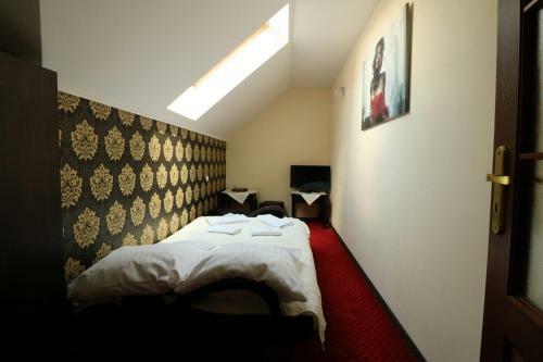 Hostal Pokoje Go?cinne Anna Airport Modlin