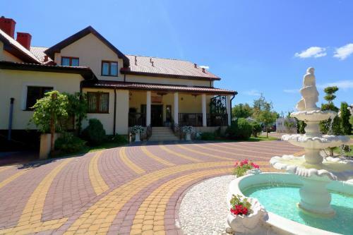 Hostal Pokoje Go?cinne Anna Airport Modlin