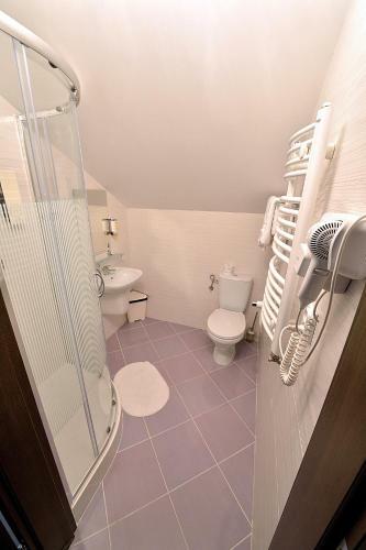Hostal Pokoje Go?cinne Anna Airport Modlin