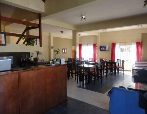 M�danos Hotel