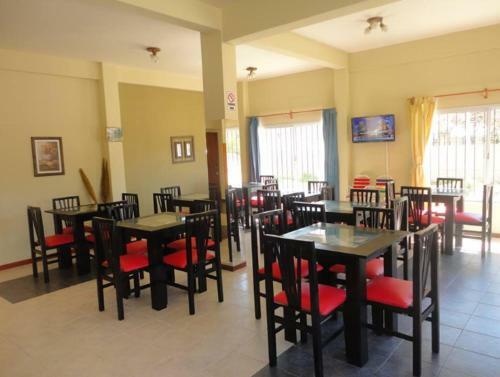 M�danos Hotel