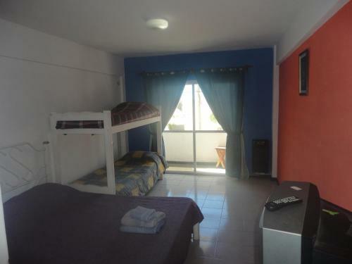 M�danos Hotel