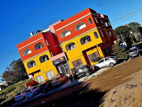 M�danos Hotel