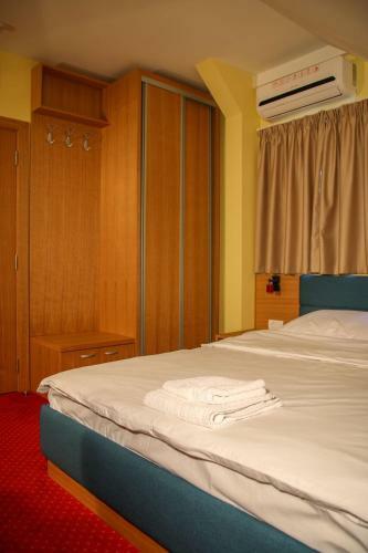 Bed & Breakfast Madea Apartment Pezo