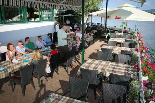Bed & Breakfast Madea Apartment Pezo
