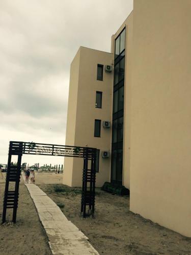 Hostal Mamaia Beach Side