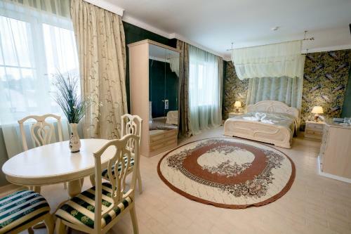 Zhar Ptitsa Hotel