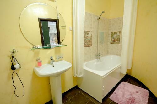 Zhar Ptitsa Hotel