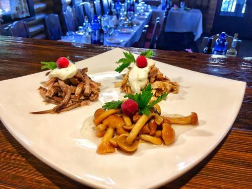 Hotel Restaurant Complex Podvorie