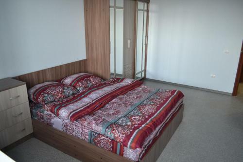 Apartment On Mira