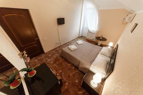 Hostal Chelsi Hotel