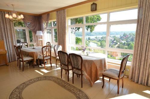 Hostal Russko-frantsuzsky Hotel Chastny Vizit