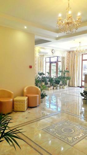 Hostal Avghust Guest House