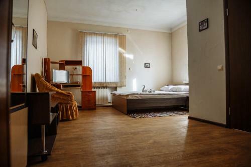 Dom Hostel
