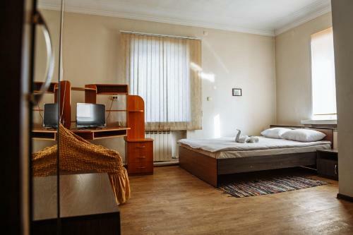Dom Hostel