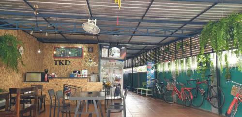 Hostal Khaohom House