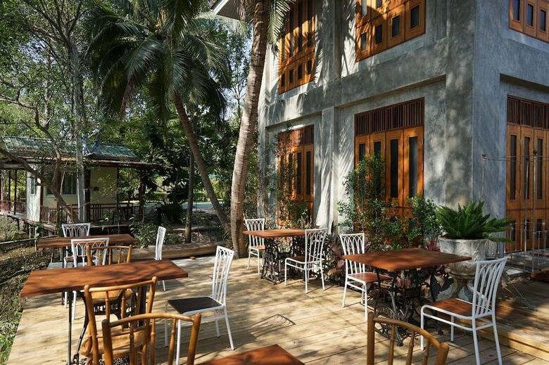 Hotel House Of Passion Amphawa