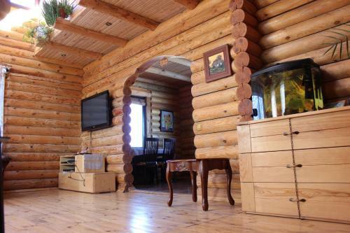 Log Cabin