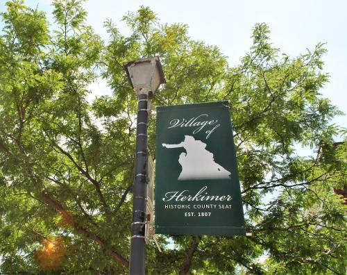 Grand Colonial Bed And Breakfast