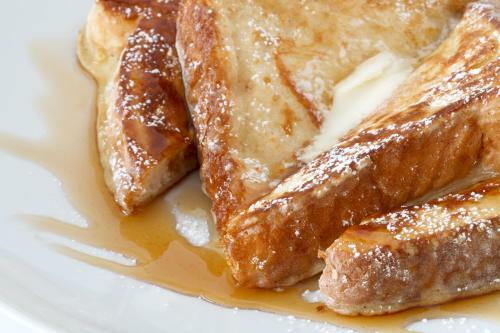 Grand Colonial Bed And Breakfast