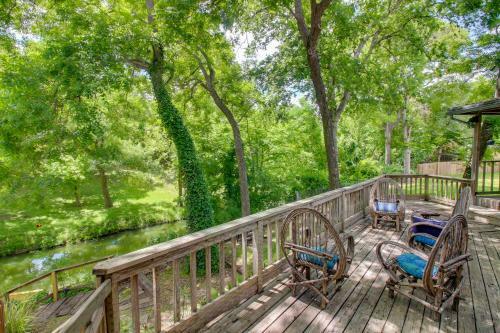 Creekside Casita