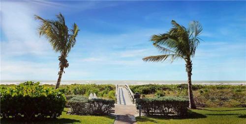 Apartamento East Gulf Condo #731